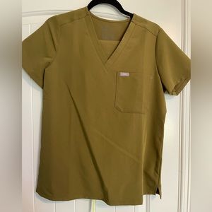 FIGS MARTINI OLIVE SCRUB SET- TOP-S BOTTOM- M